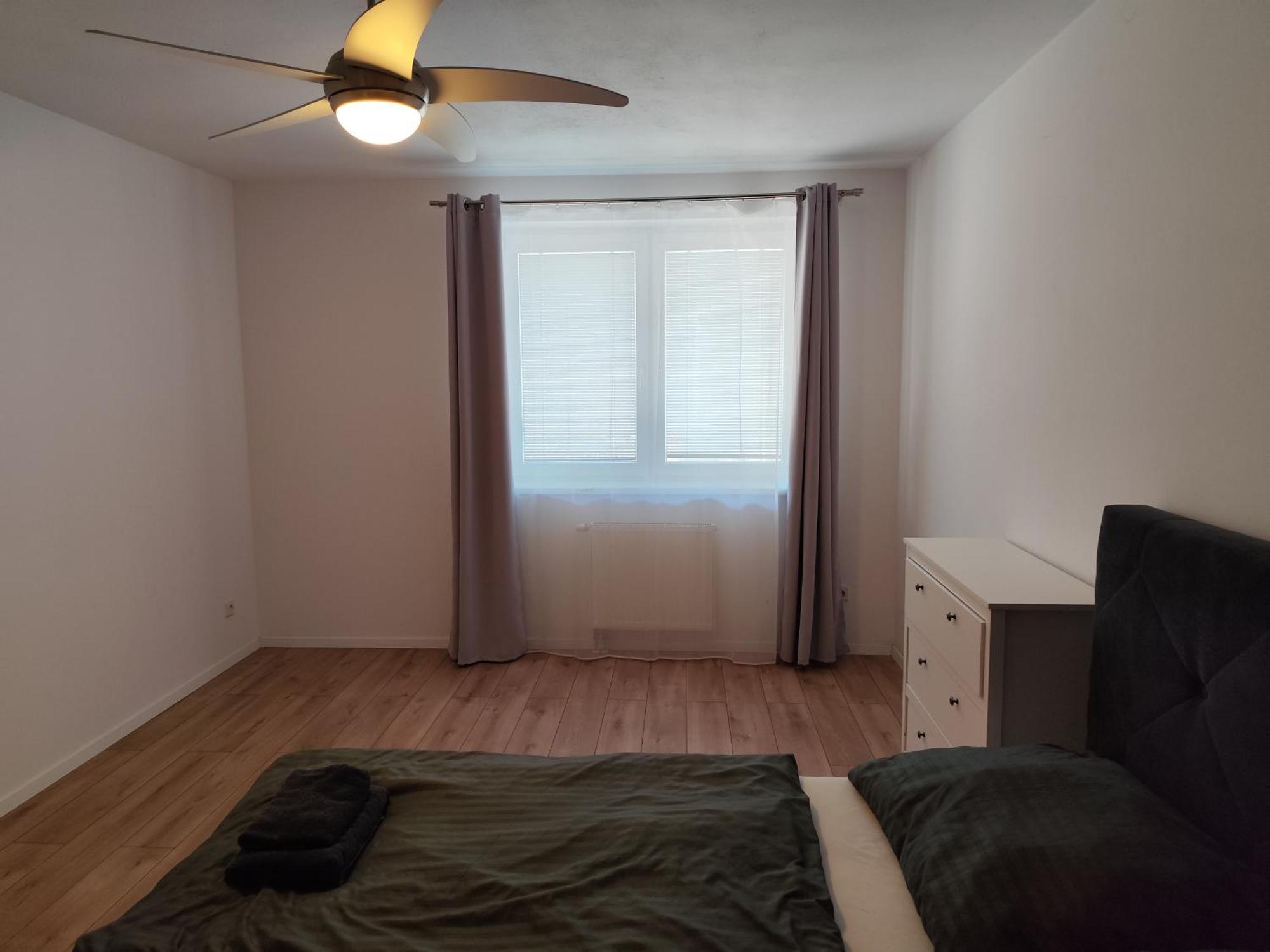 2 Room Apartment, Near Oc Galeria, Petrzalka Bratislava Dış mekan fotoğraf